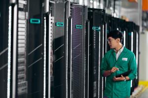 HPE NS204i-u v2 960GB NVMe SED Hot Plug Boot Optimized Storage Device